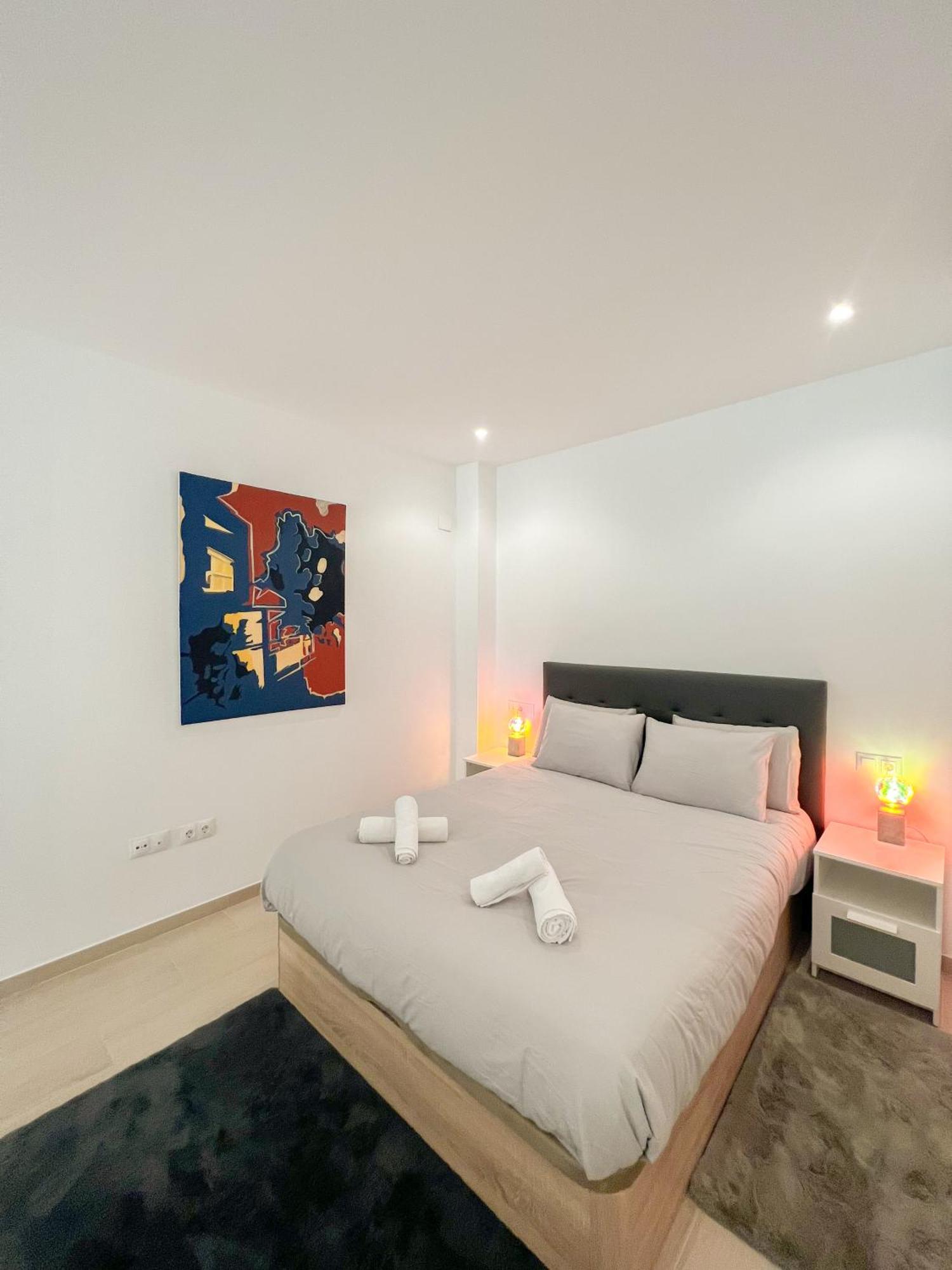 Cozy And Modern Family Flat Carihuela Apartment Torremolinos Bagian luar foto