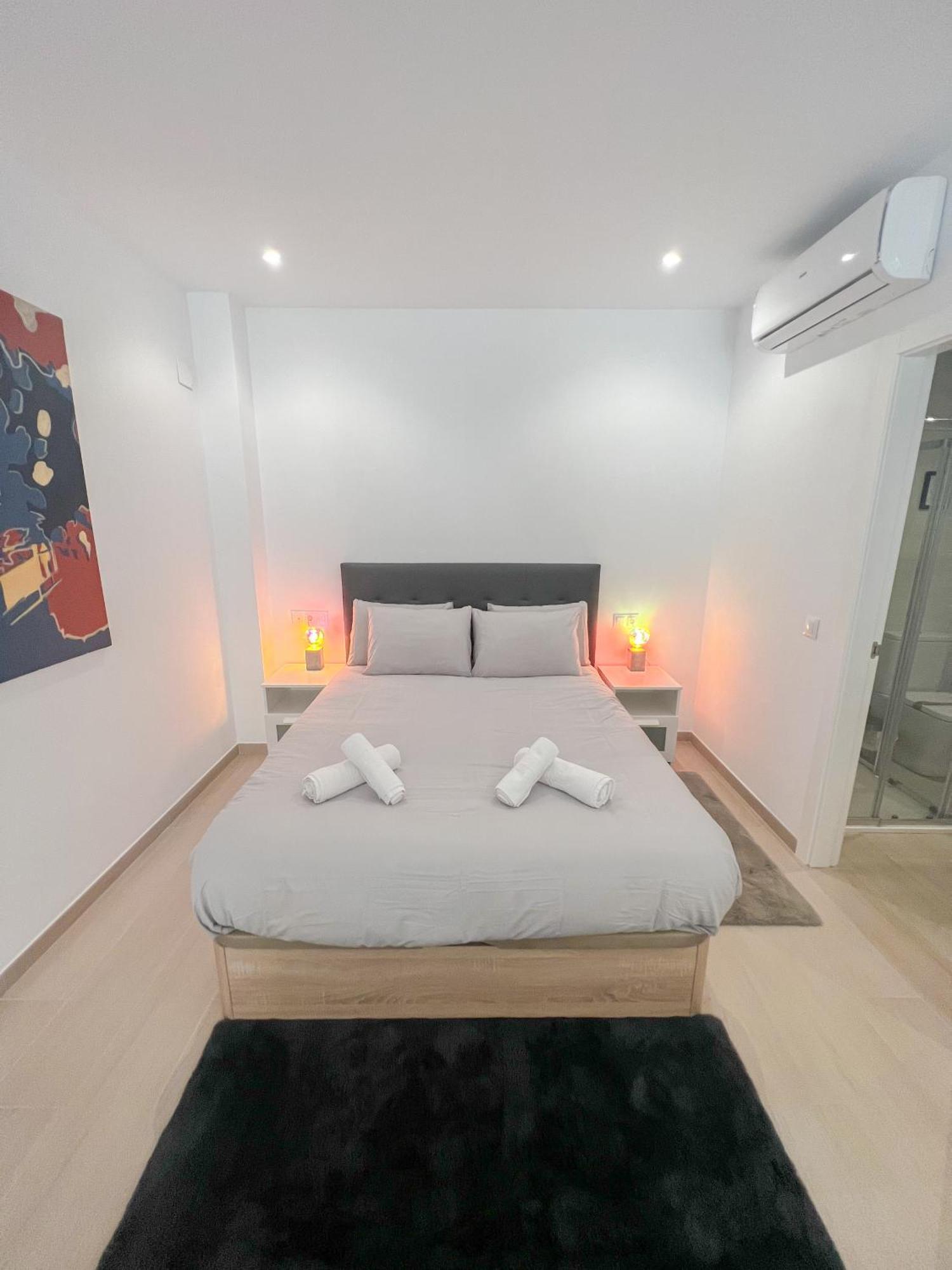 Cozy And Modern Family Flat Carihuela Apartment Torremolinos Bagian luar foto