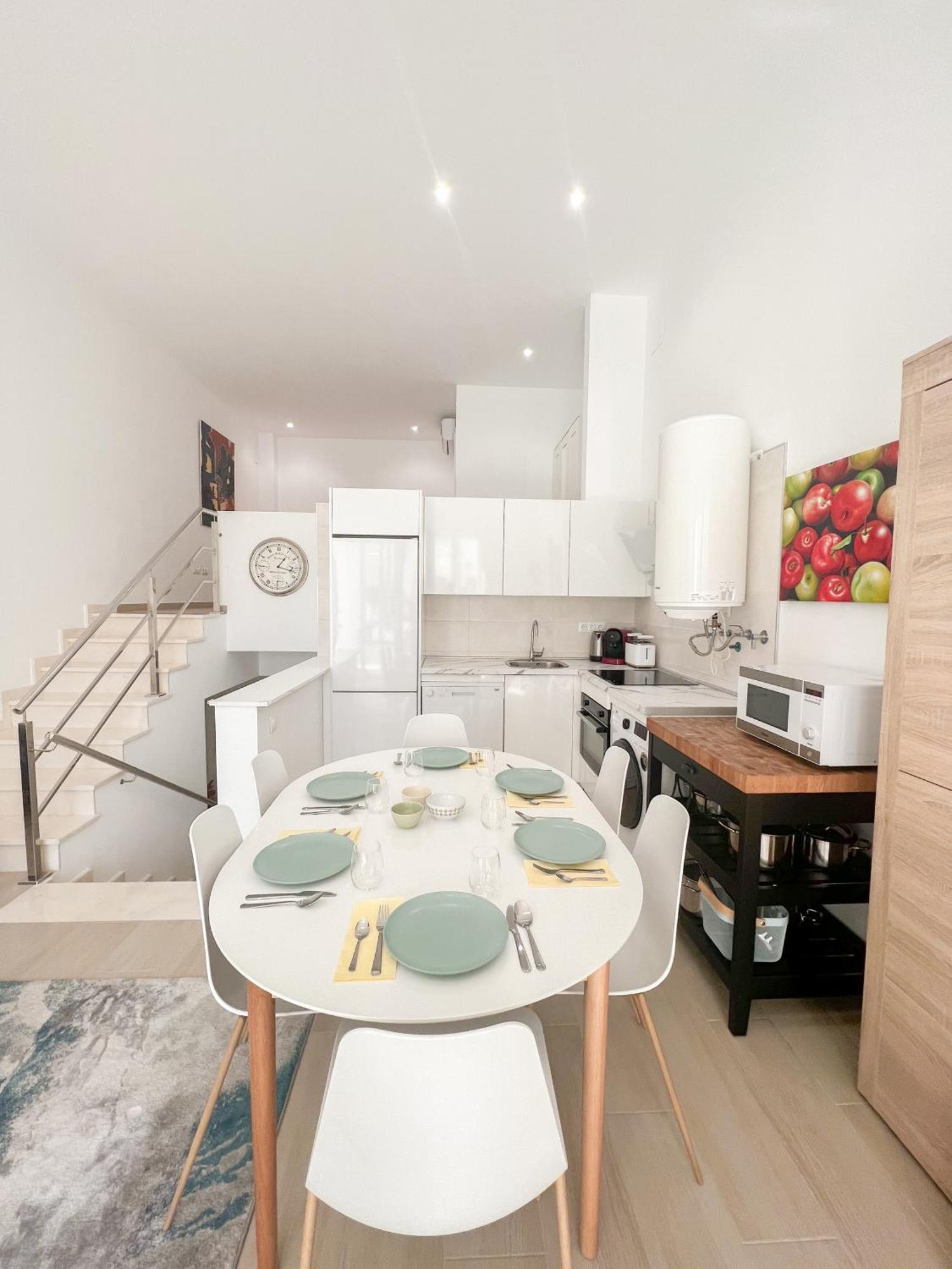Cozy And Modern Family Flat Carihuela Apartment Torremolinos Bagian luar foto