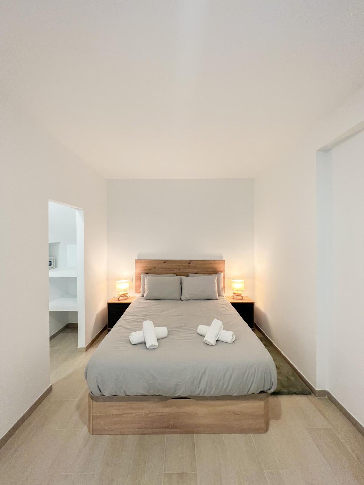 Cozy And Modern Family Flat Carihuela Apartment Torremolinos Bagian luar foto