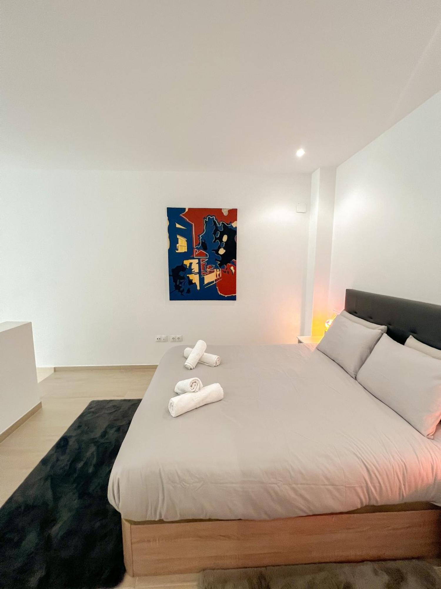 Cozy And Modern Family Flat Carihuela Apartment Torremolinos Bagian luar foto