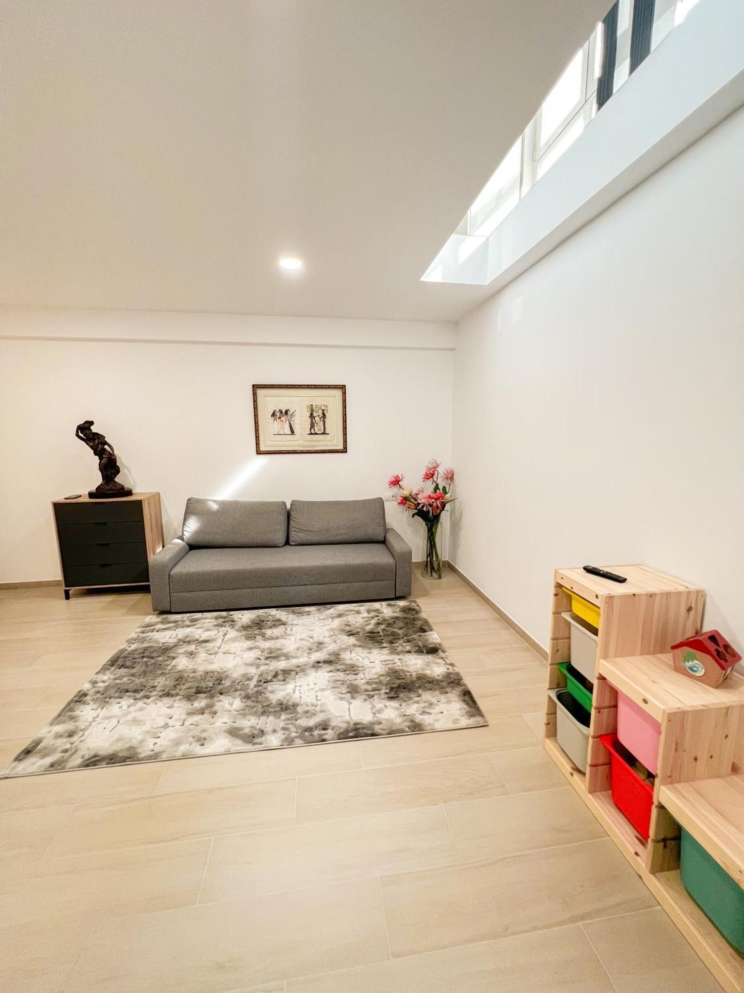 Cozy And Modern Family Flat Carihuela Apartment Torremolinos Bagian luar foto