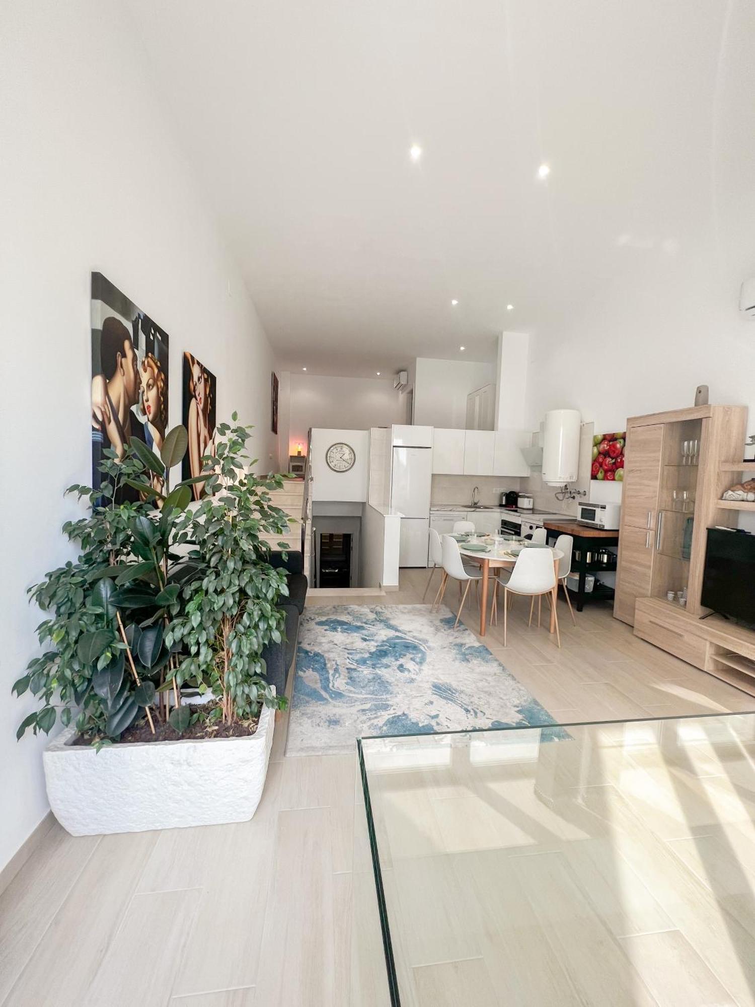 Cozy And Modern Family Flat Carihuela Apartment Torremolinos Bagian luar foto